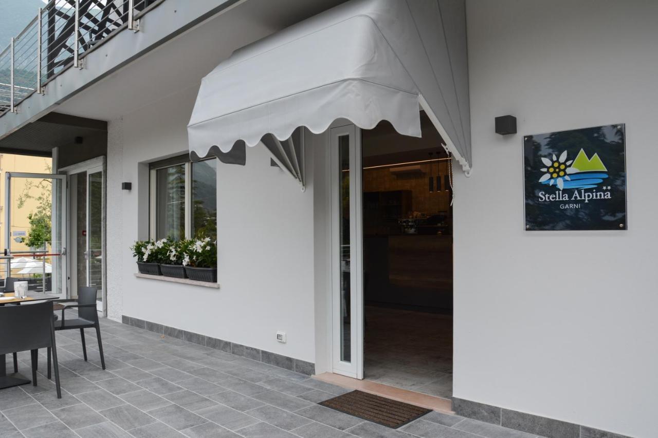 Hotel Stella Alpina Мальчезине Экстерьер фото